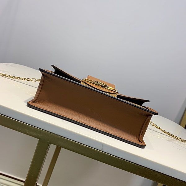 ★ルイヴィトン ショルダーバッグ コピー★モノグラム ポルトフォイユ ドーフィーヌ M68746