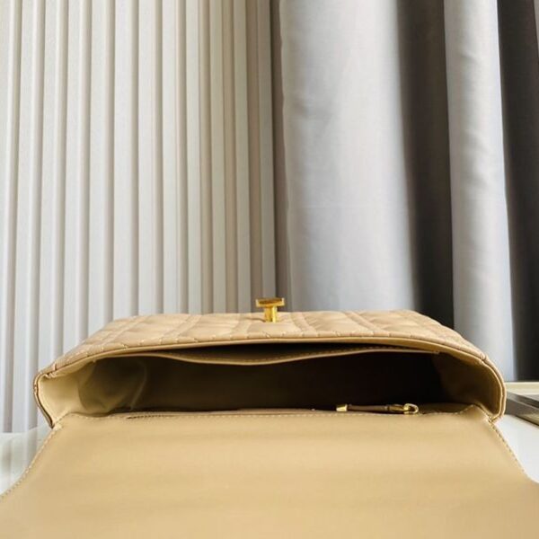 秋冬新作 ディオール CARO ミディアムバッグコピー ショルダー M9242UWHC_M39U