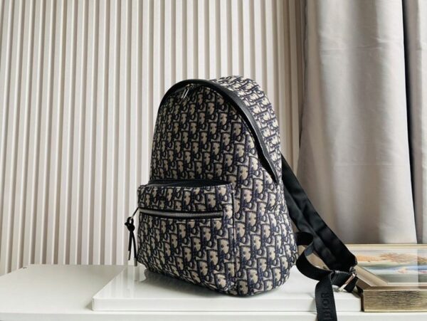 ディオール 20/21AW新作 オブリーク TRAVEL バックパック偽物 M6104STZQ_M928 M6104STZQ_M928