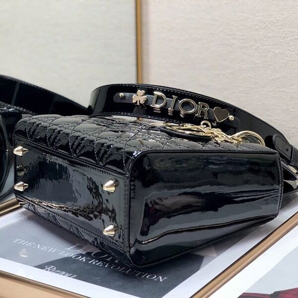 レディ ディオール スモールハンドバッグコピー カーフスキン ショルダー M0531OWCB_M900