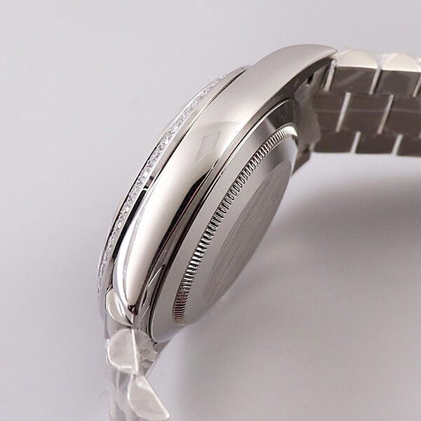 争奪戦 ロレックス 偽物 腕時計 デイデイト 40mm ブラック メンズ 228349RBR