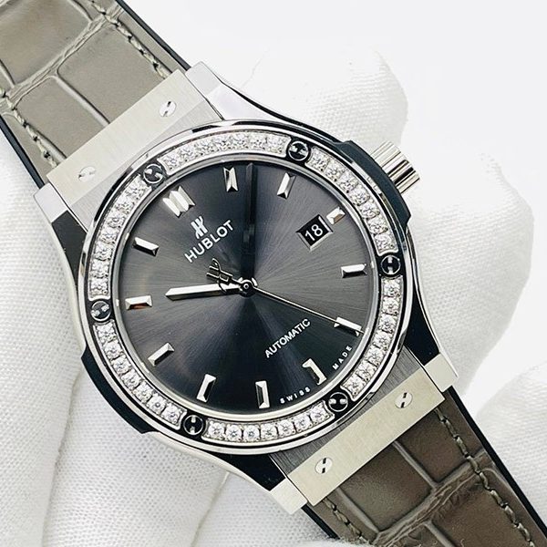 21-22AW ウブロ 時計 スーパーコピー クラシックフュージョン チタニウム ダイヤモンド hup24533