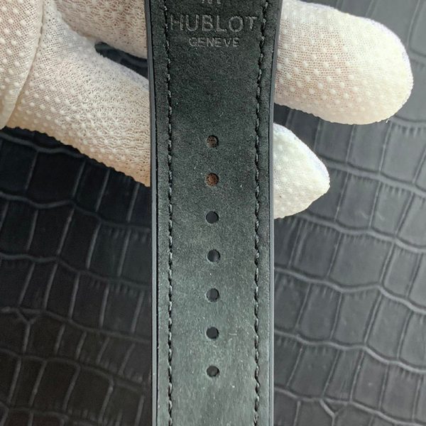 稀少 ウブロ スーパーコピー 時計 クラシックフュージョン チタニウム huk62637