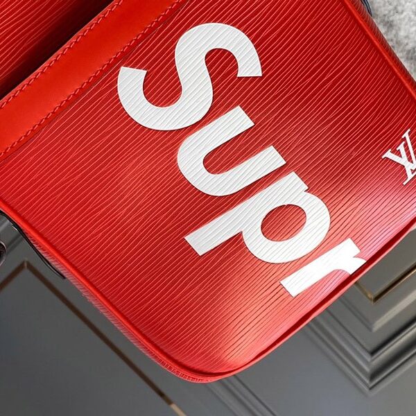 21-22AW 新作 シュプリーム ​ルイヴィトン ショルダーバッグ コピー Leather Danube PM Shoulder Bag Red 赤 vue71778
