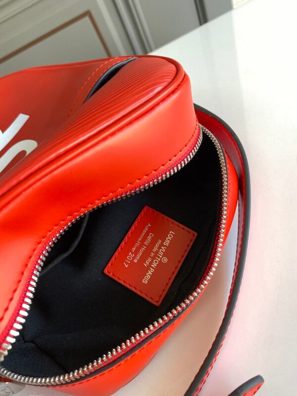 21-22AW 新作 シュプリーム ​ルイヴィトン ショルダーバッグ コピー Leather Danube PM Shoulder Bag Red 赤 vue71778