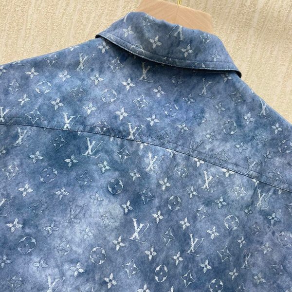 日本未入荷 ​ルイヴィトン シャツ 偽物 モノグラムクラウド ブラウス 1A9N73