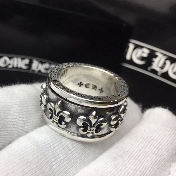 高品質♪♪♪クロムハーツ BSフレア偽物 指輪  CHクロス Kuu89780