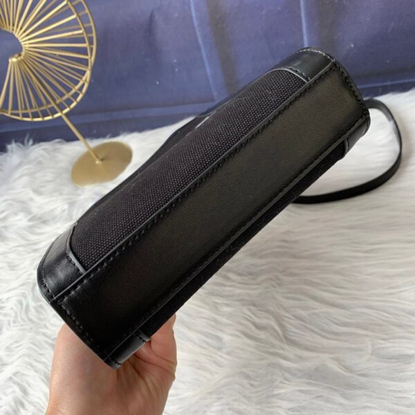 関税込★セリーヌ ショルダーバッグ コピー ミニ バーティカル カバ バッグ Ced90530