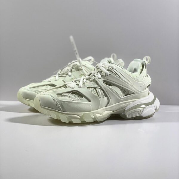 人気No1 バレンシアガ スニーカー 偽物 TRACK SNEAKER リサイクルソール 542436W3FE39000