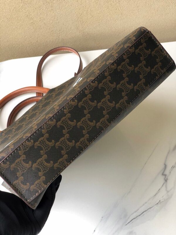 【即発】★セリーヌ トートバッグ 偽物★トリオンフ キャンバス TAN 191542BZK04LU