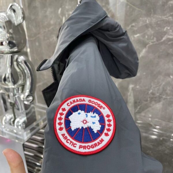 完売必至 カナダグース × オクトーバーズベリーオウンコピーコラボダウンジャケットが Cae74626
