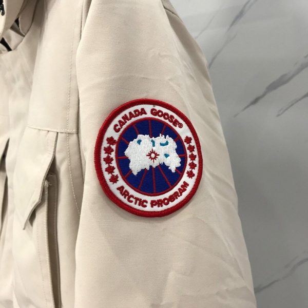 目を惹くカラー カナダグース 偽物＊Maitland Parka＊メイトランド＊ブラックレーベル Cav54563