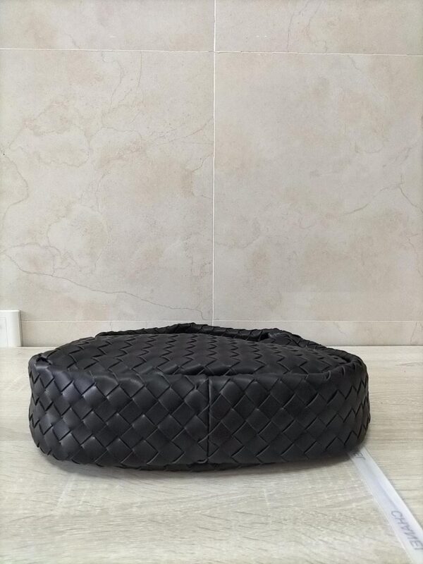 定番ボッテガヴェネタ パデッド ジョディ 偽物 ブラック boi37941