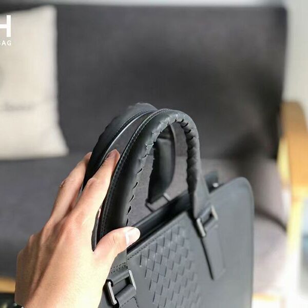 21AW新作ボッテガヴェネタ イントレチャートレザー ブリーフケース スーパーコピー 2WAY boc37880