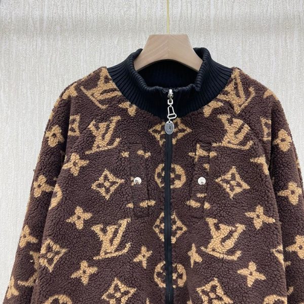 完売前に ​ルイヴィトン コピー ロゴリバーシブルコクーンジャケット 黒 vuk08892