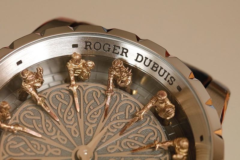 超話題!ロジェデュブイ ナイツ オブ ザ ラウンドテーブル ダマスカスチタン コピー シルバー  45MM roj24159