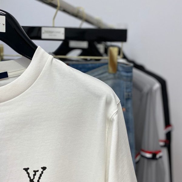 累積売上総額第１位！【ルイヴィトン Tシャツ コピー】プリント コットンTシャツ vus86992