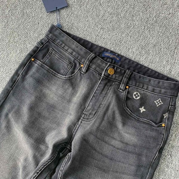 《大人気♪》​ルイヴィトン デニムパンツ 偽物 モノグラムパッチワーク vue08089