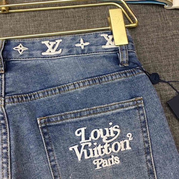 セール新作 ルイヴィトン デニムパンツ 偽物 モノグラムパッチワーク vuy17230