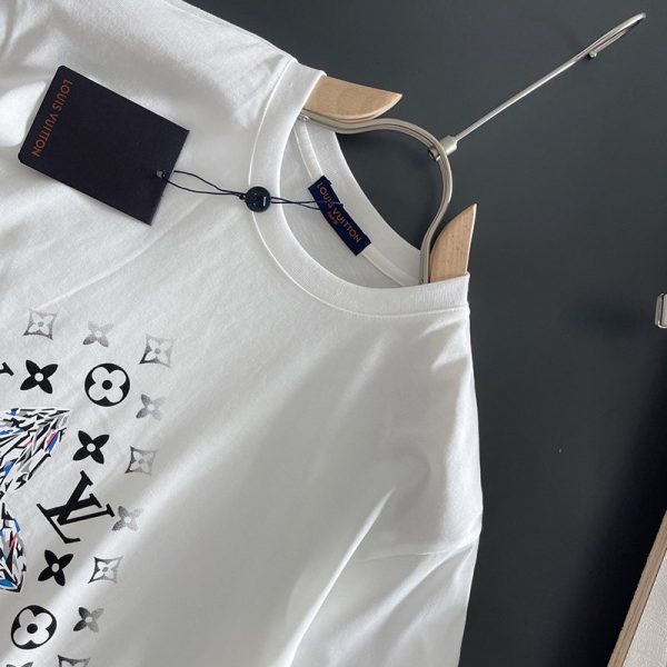 追跡付き発送ルイヴィトン Tシャツ 偽物 21SS フロウティングLVプリンテッド vuu25105