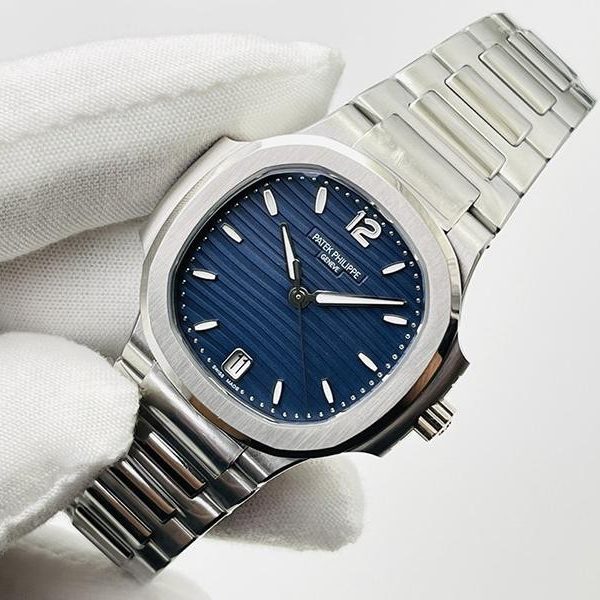 セール新作パテックフィリップ ノーチラス 偽物 約34mm pai03817