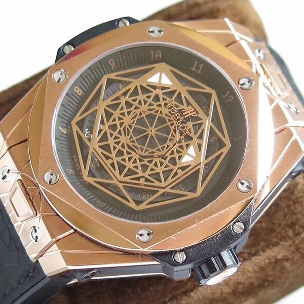 超話題!ウブロ コピー ビッグバン ウニコ サンブルーチタニウムパヴェ huc43600