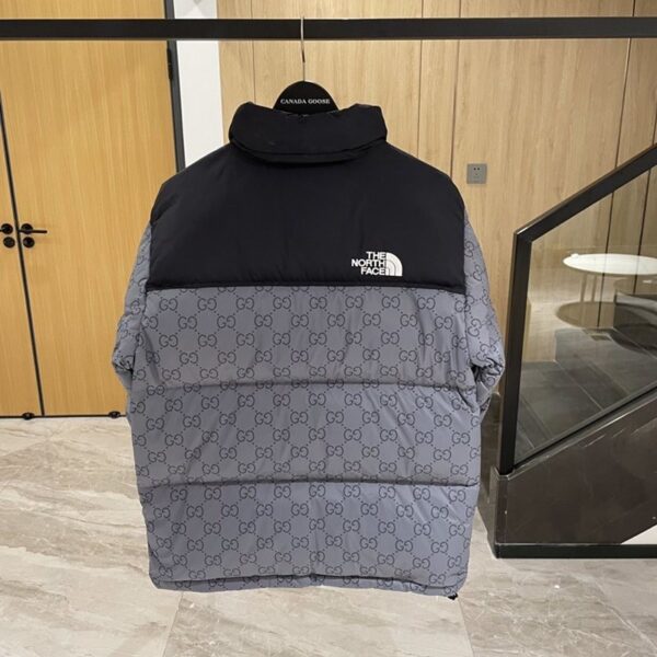 21AW新作 グッチ×ノースフェイス ウォーターリペラント ダウンジャケット guk03217