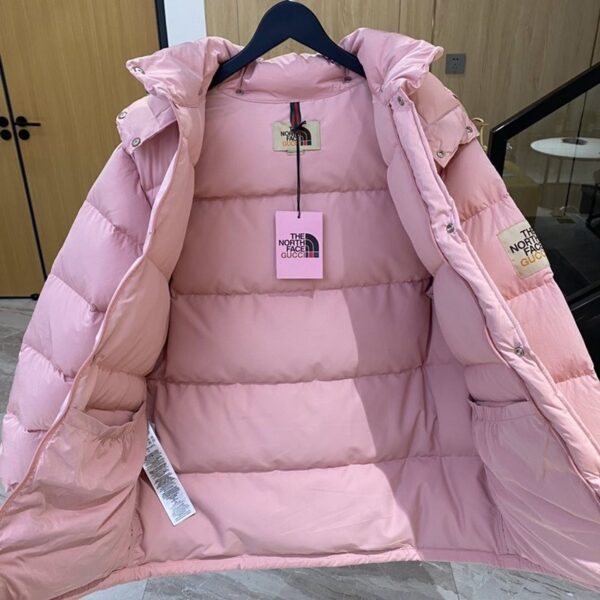 超話題!グッチ×ノースフェイス ウォーターリペラント ダウンジャケット guc94910