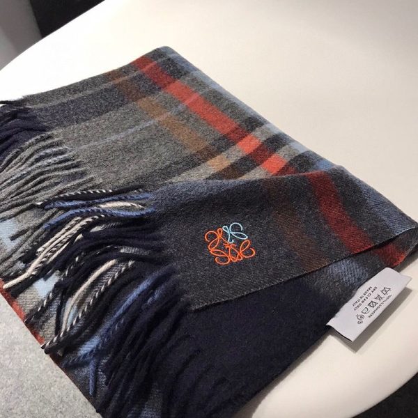日本未入荷ロエベ チェック スカーフ 偽物(カシミヤ) lor45946