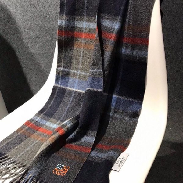 日本未入荷ロエベ チェック スカーフ 偽物(カシミヤ) lor45946