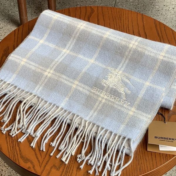 完売必至バーバリー クラシック カシミヤ チェック マフラー 偽物 Bap77862