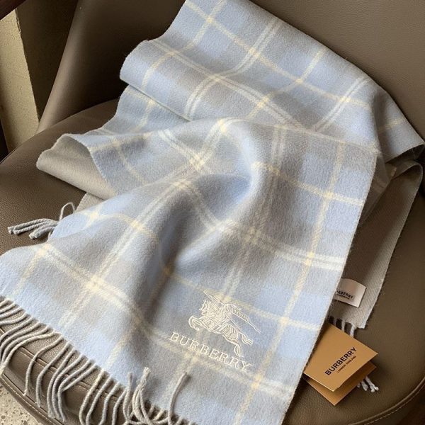 完売必至バーバリー クラシック カシミヤ チェック マフラー 偽物 Bap77862