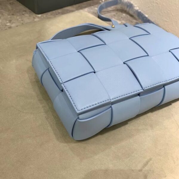 世界中で大人気♪ボッテガヴェネタ コピー カセット クロスボディバッグ bot82945