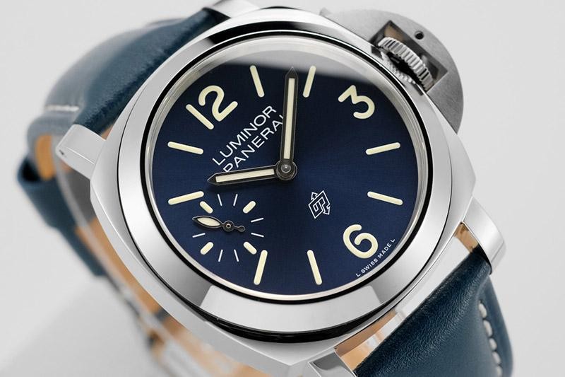一目惚れ♪パネライ ルミノール コピーカーフストラップ 44mm pal29604