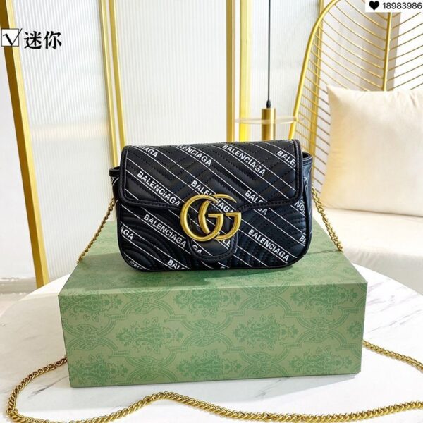 一目惚れ♪グッチ バレンシアガ 偽物〔GGマーモント〕ザ ハッカー プロジェクト スモールバッグ gue18199