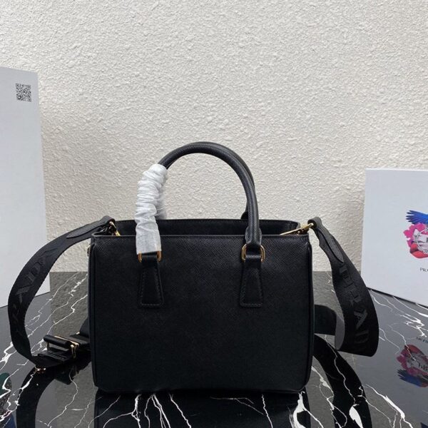 大人気! ギフトに最適♪ プラダ ショルダーバッグ 3way 1BA296