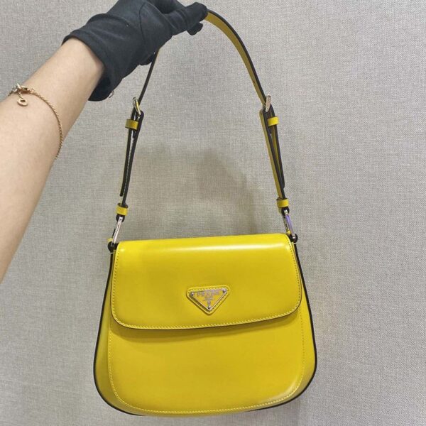 《大人気》プラダ★フラップ付きクレオショルダーバッグ 偽物 puy98195