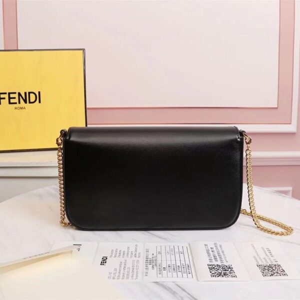 21-22AWフェンディ 偽物 財布内蔵ミニバッグ ポーチ付き ブラックレザー ミニバッグ 8BS032AHM0F0KUR