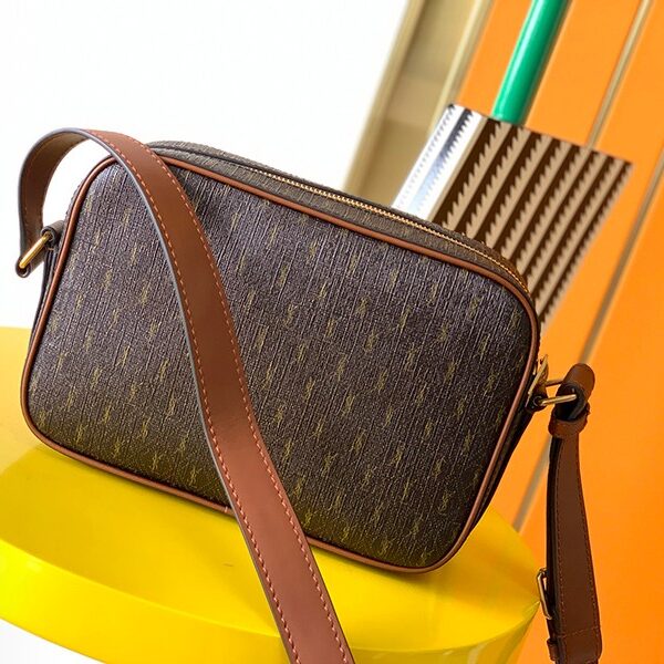 大人気！サンローラン ショルダーバッグ 偽物☆ルー キルティングレザー カメラバッグ Sac85306