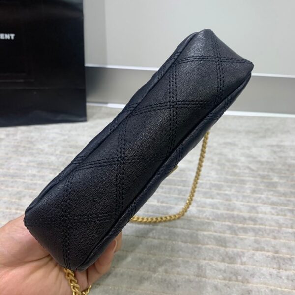 21-22AWサンローラン ショルダーバッグ 偽物 ベッキー ダブルジップポーチ ラムスキン 6089411D3096805