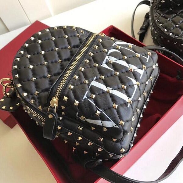 21AW新作 ヴァレンティノ 偽物VALENTINO GARAVANI◎SPIKE.IT バックパックミニ Vun26505