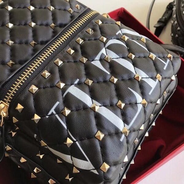 21AW新作 ヴァレンティノ 偽物VALENTINO GARAVANI◎SPIKE.IT バックパックミニ Vun26505