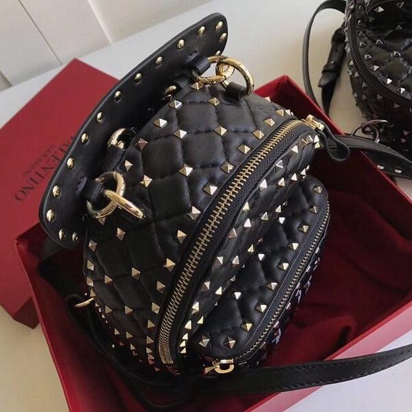 21AW新作 ヴァレンティノ 偽物VALENTINO GARAVANI◎SPIKE.IT バックパックミニ Vun26505