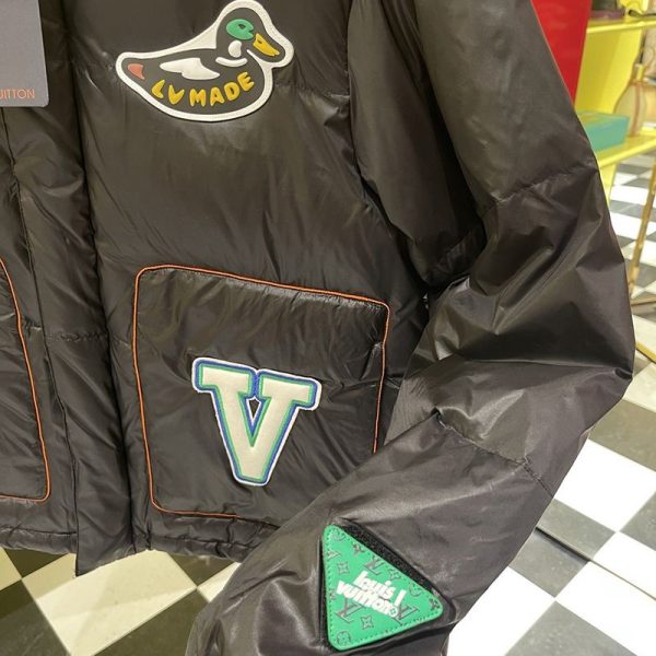 【日本未発売】ルイヴィトン x NIGO 偽物 ダウンジャケット vuz11527