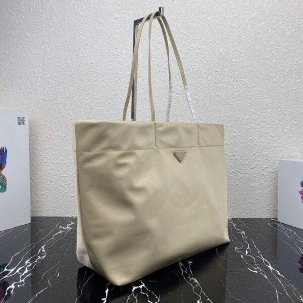 一目惚れ♪限定希少【プラダ】Re Nylon サフィアーノレザー トートバッグ pud94246