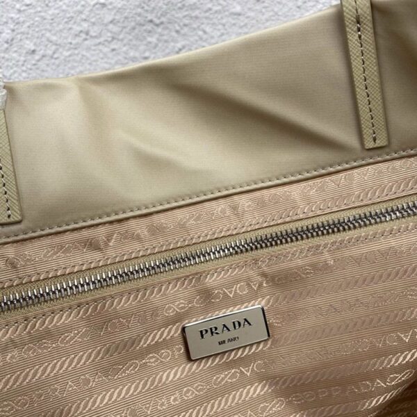 一目惚れ♪限定希少【プラダ】Re Nylon サフィアーノレザー トートバッグ pud94246