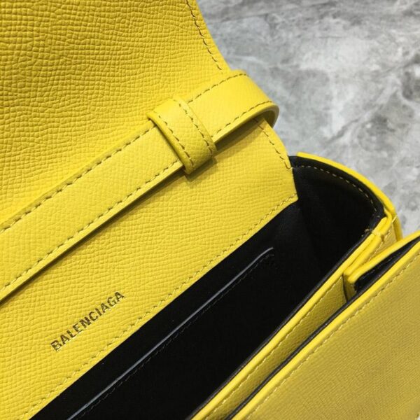 大人気！新色☆希少 バレンシアガ ショルダーバッグ 偽物カメラバッグ bag83787