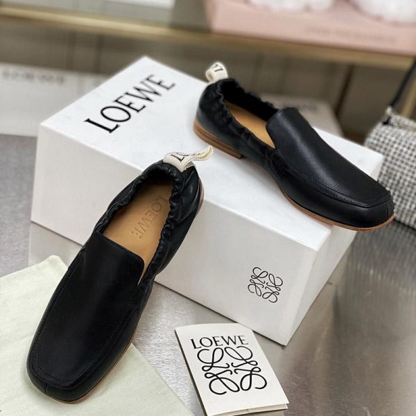 世界中で大人気♪ ロエベ ソフトダービーコピー Soft Derby loc14123