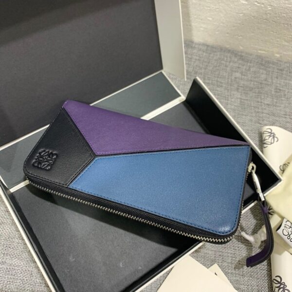 日本未入荷ロエベ 財布 パズル 偽物 ラウンドジップ ウォレット lot88458