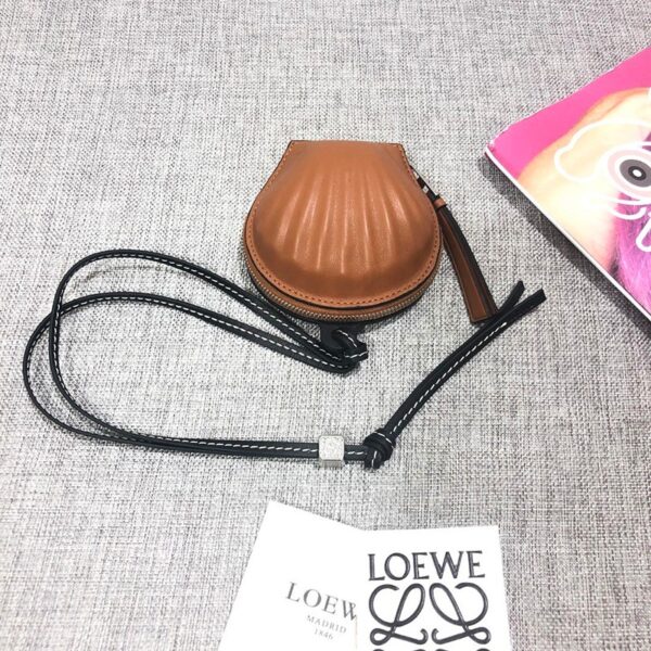 目を惹くカラー ロエベ 財布 スーパーコピー シェル ポーチ ミニ log21856